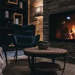 Vaya Hotel