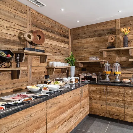 Vaya 4* Ζόλντεν